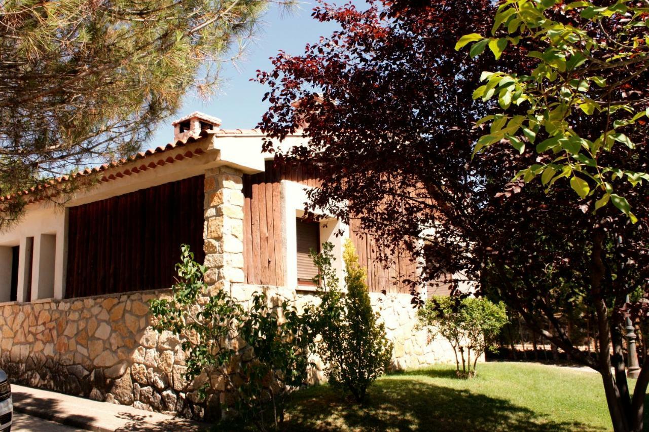 Aventura & Relax Cabanas Pena La Higuera Вияба де ла Сиера Екстериор снимка
